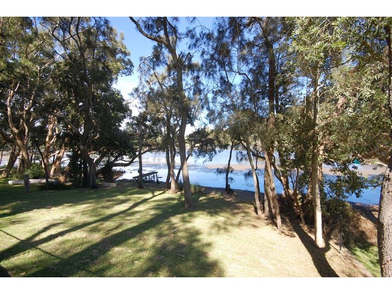 297a The Round Drive, Avoca Beach NSW 2251