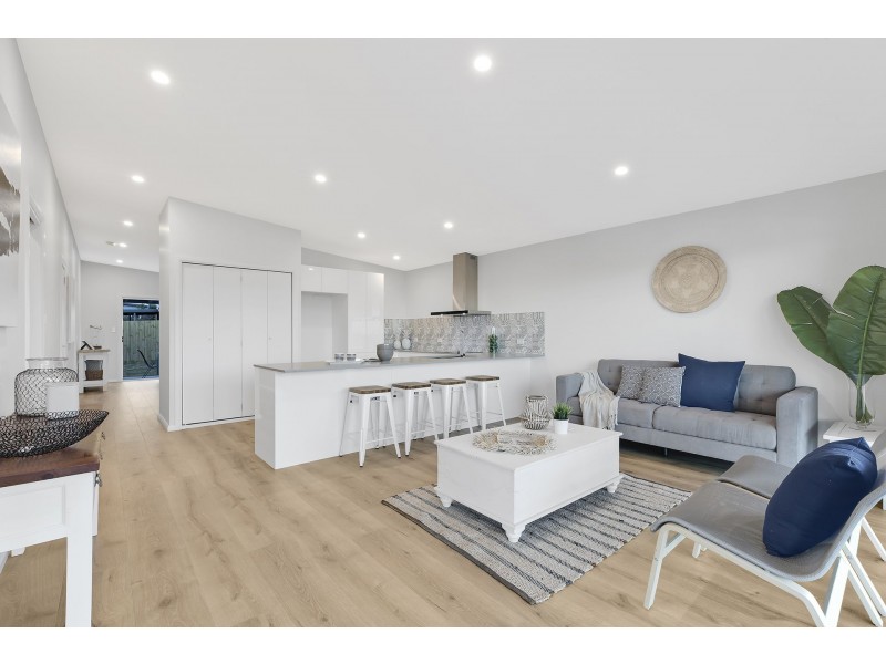4 Torres Street, Killarney Vale NSW 2261