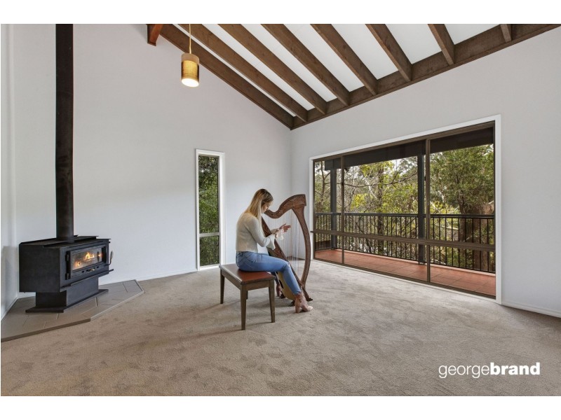 11 Laguna Avenue, Copacabana NSW 2251