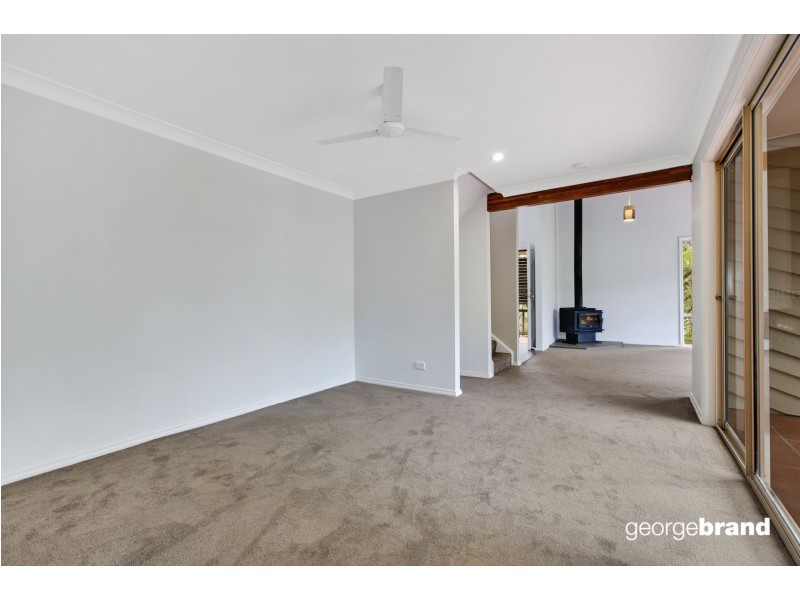 11 Laguna Avenue, Copacabana NSW 2251
