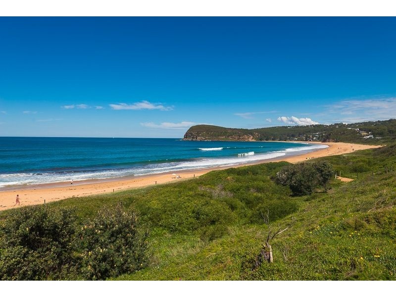 11 Laguna Avenue, Copacabana NSW 2251