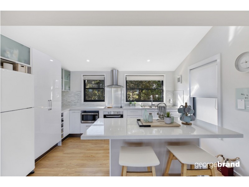 252 Del Monte Place, Copacabana NSW 2251