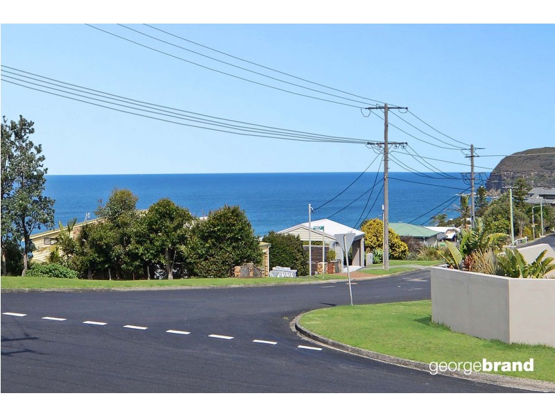 2/4 Ladera Drive, Copacabana NSW 2251