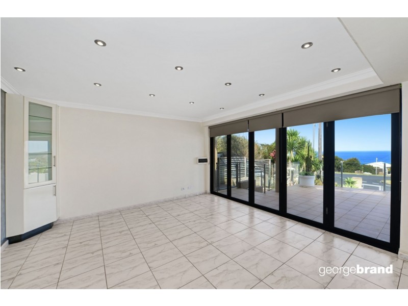 2/4 Ladera Drive, Copacabana NSW 2251