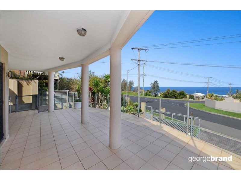 2/4 Ladera Drive, Copacabana NSW 2251
