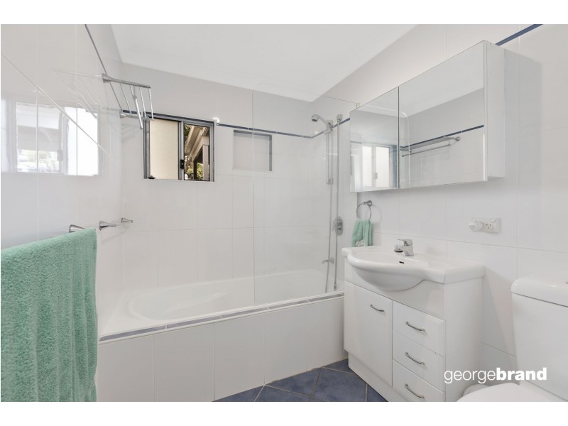 16 Ladera Drive, Copacabana NSW 2251