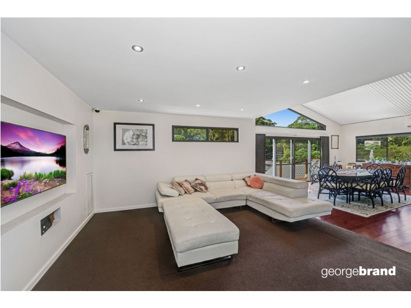 15 Walder Crescent, Avoca Beach NSW 2251