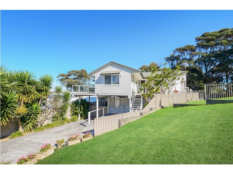 10 Munyana St, Copacabana NSW 2251