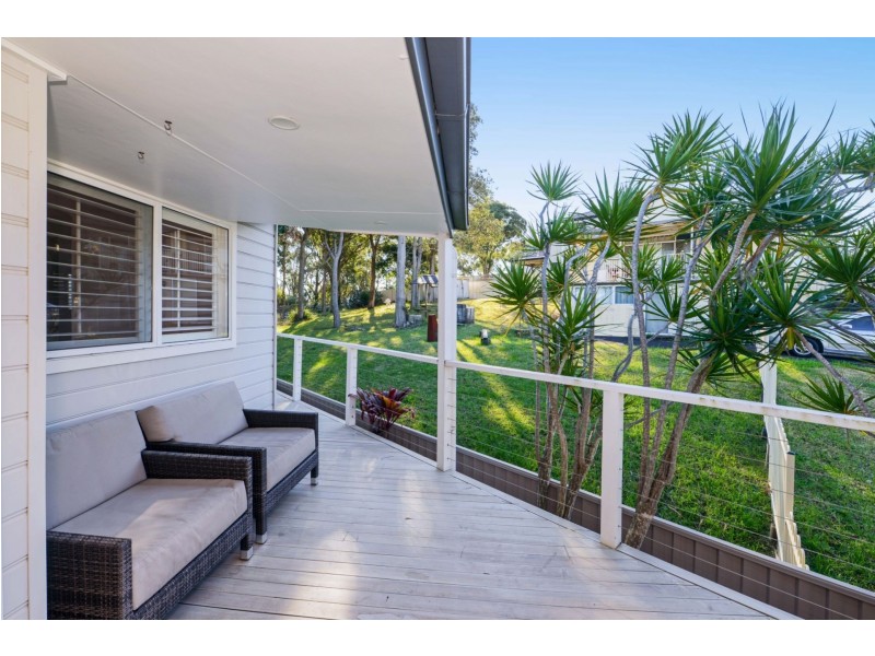 10 Munyana St, Copacabana NSW 2251