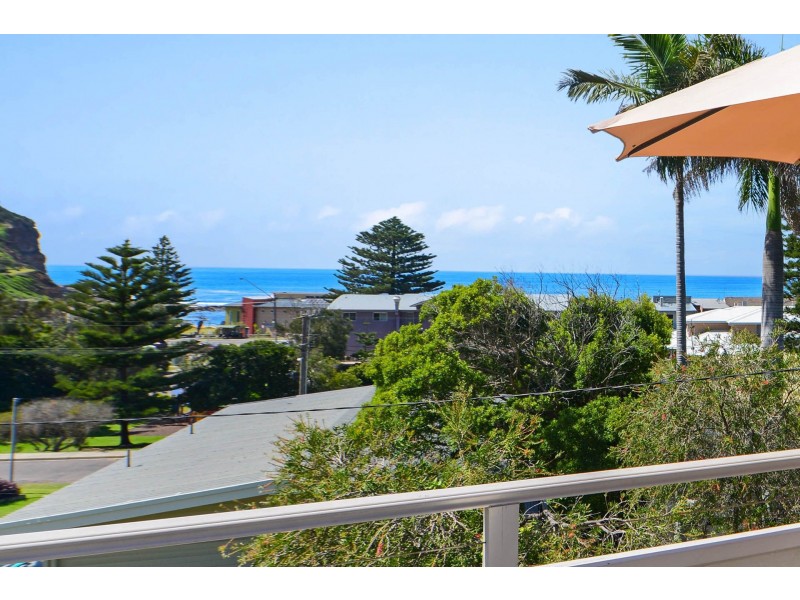 2 The Glade, Copacabana NSW 2251
