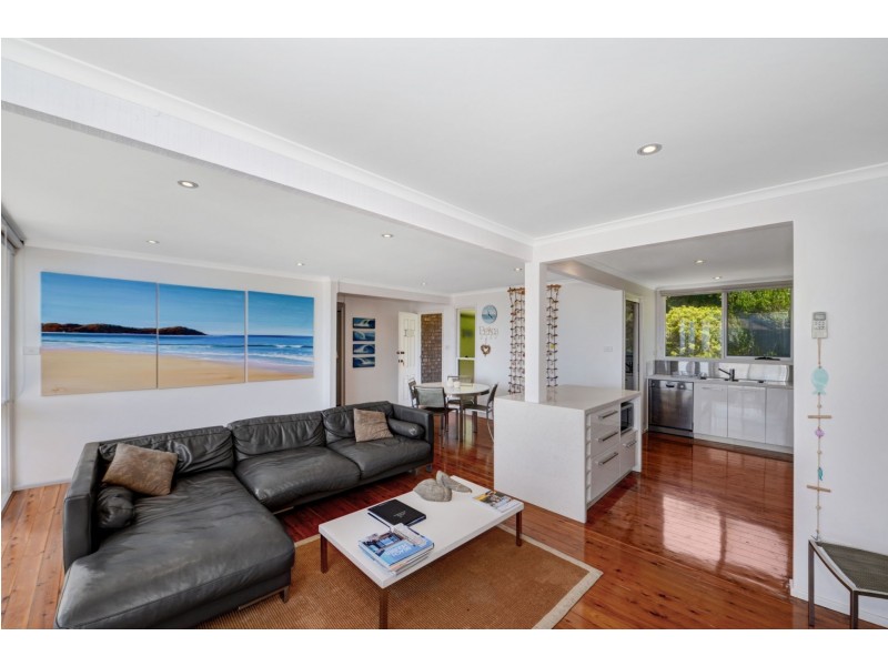 2 The Glade, Copacabana NSW 2251