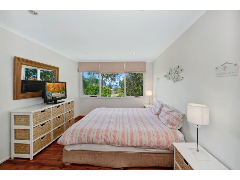2 The Glade, Copacabana NSW 2251