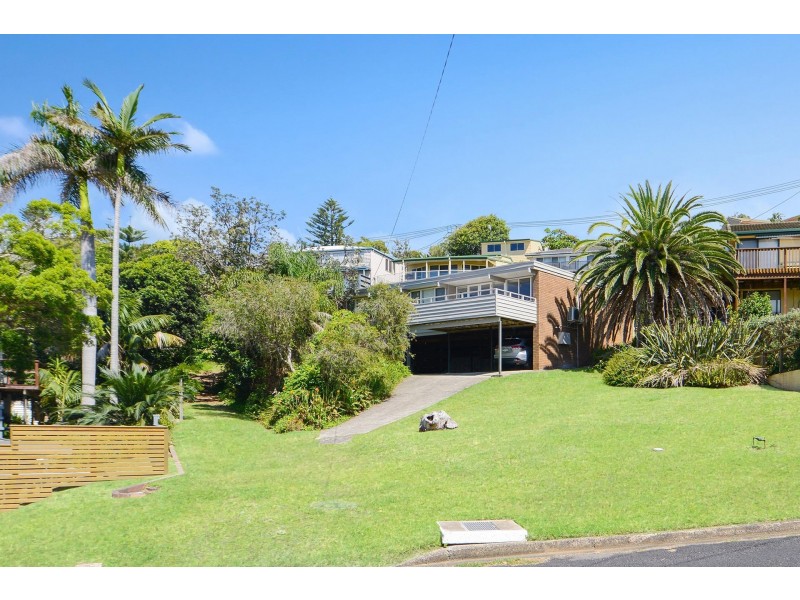2 The Glade, Copacabana NSW 2251