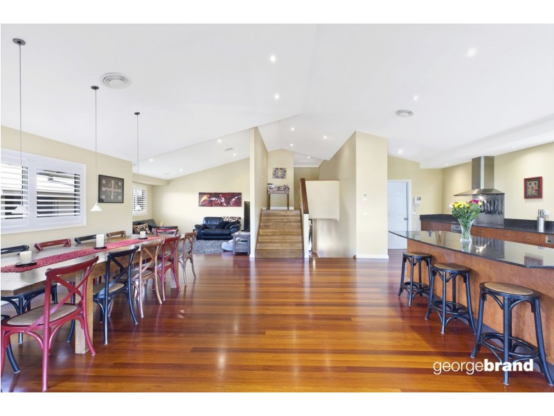 16 Fiesta Crescent, Copacabana NSW 2251