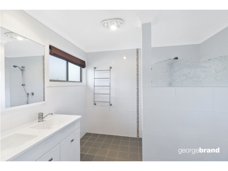 18 Del Rio Drive, Copacabana NSW 2251