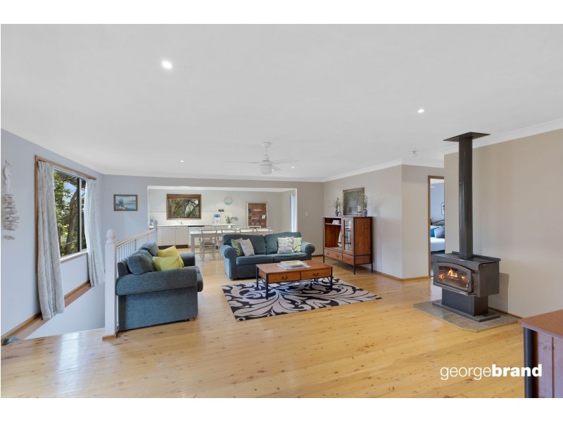 86 Vista Avenue North, Copacabana NSW 2251