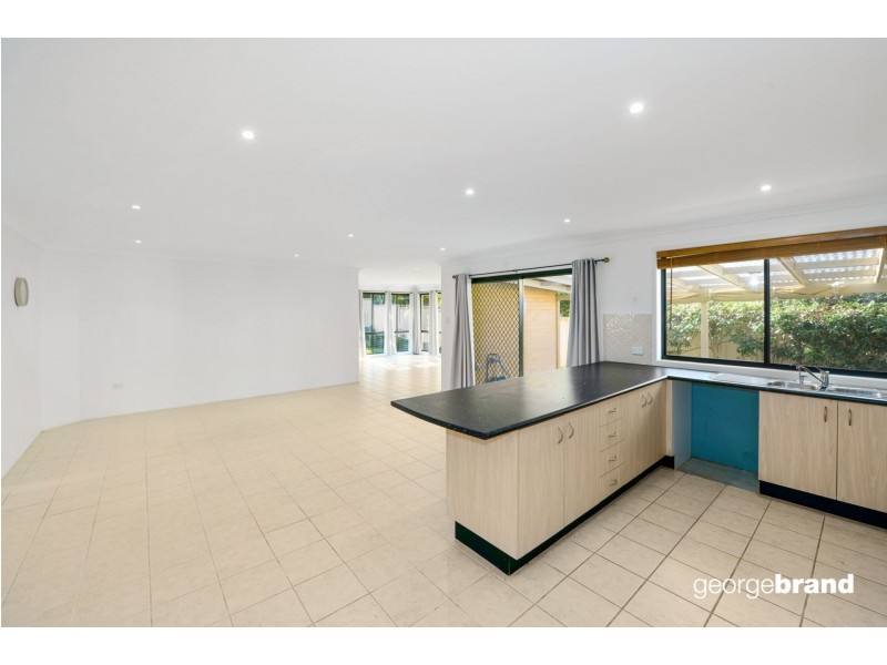 13 Ensenada Road, Copacabana NSW 2251