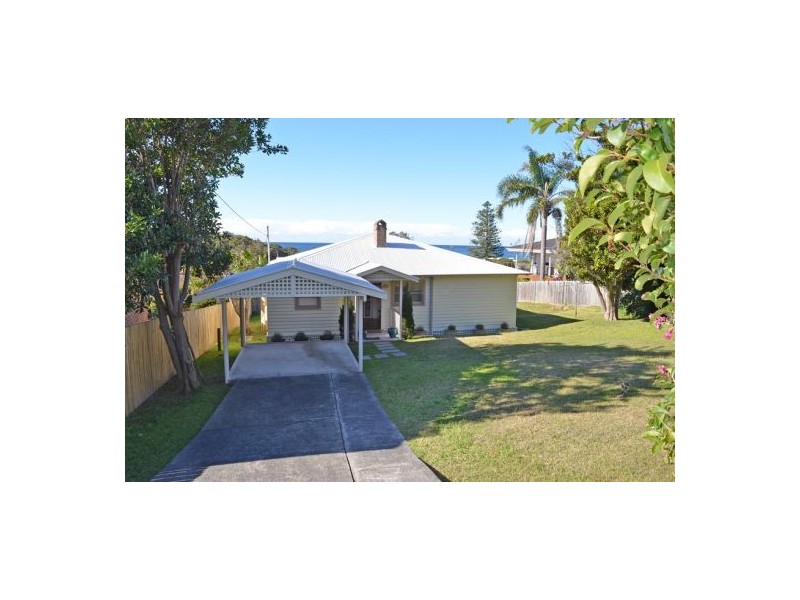 145 Oceanview Drive, Wamberal NSW 2260