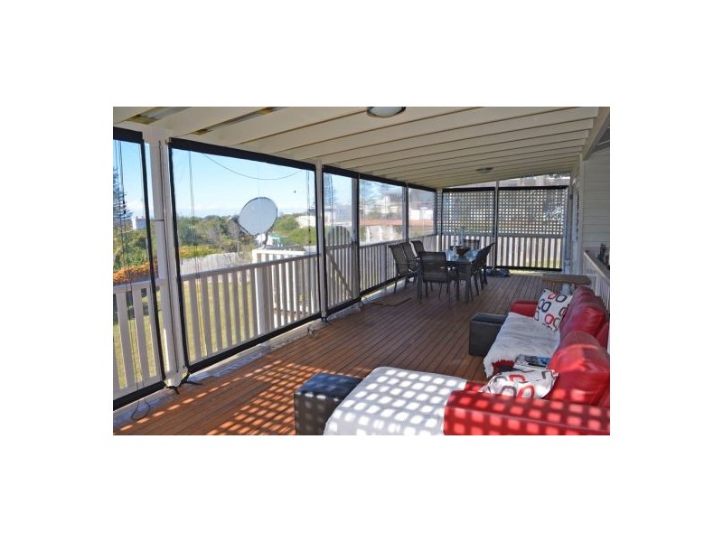 145 Oceanview Drive, Wamberal NSW 2260