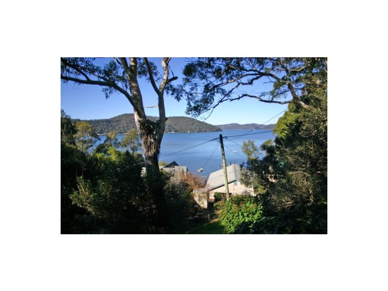 42 Grantham Crescent, Dangar Island NSW 2083