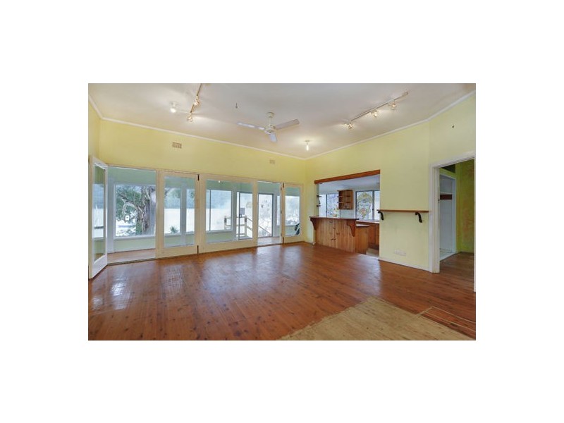 24 Riverview Ave, Dangar Island NSW 2083