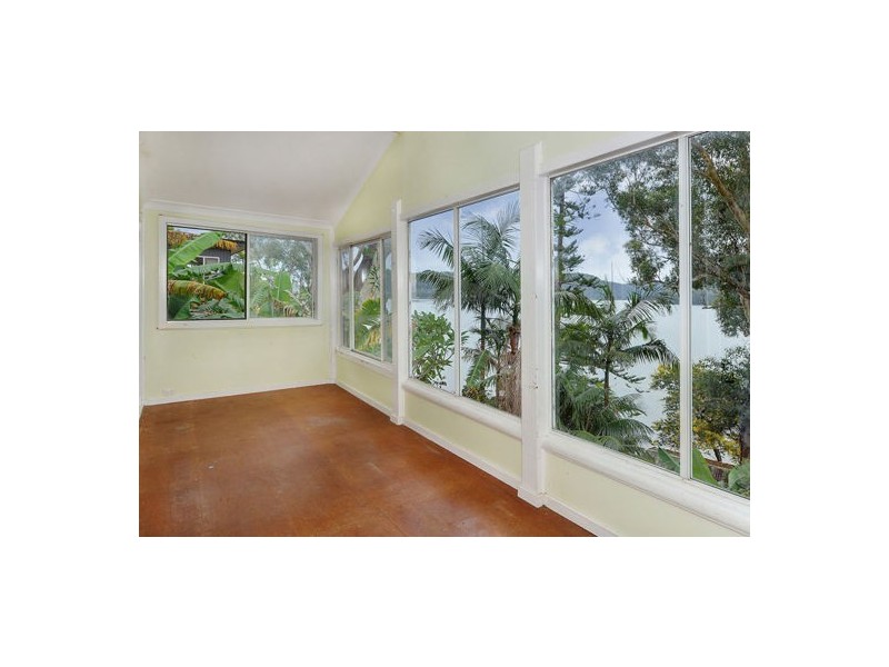 24 Riverview Ave, Dangar Island NSW 2083