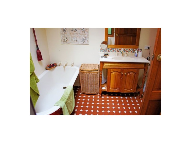 3 Riverview Ave, Dangar Island NSW 2083