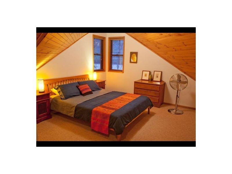 737 The Tree House, Gunderman NSW 2775