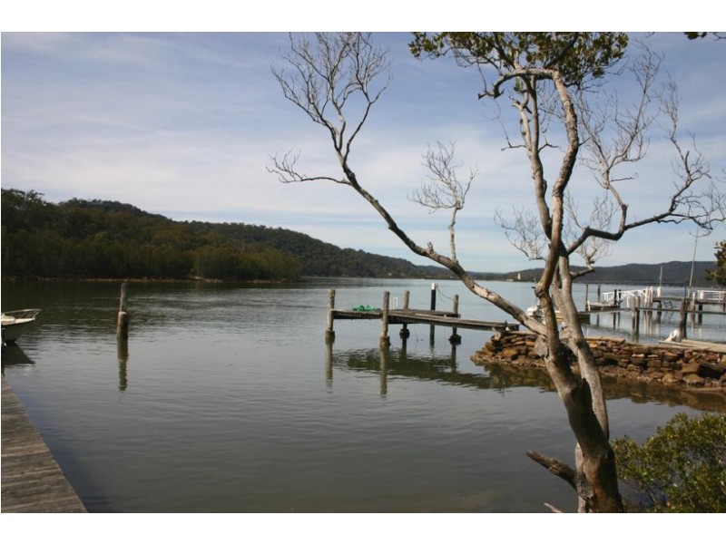 15 Left Bank, Milsons Passage NSW 2083