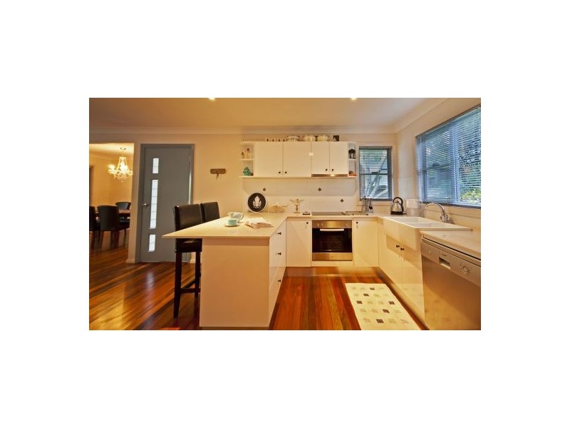 9 Kalinda Rd, Bar Point NSW 2083