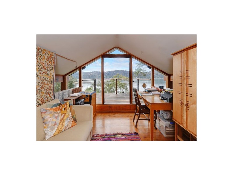 142 Riverview Ave, Dangar Island NSW 2083