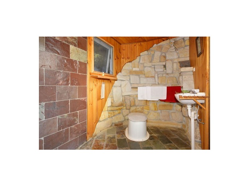 142 Riverview Ave, Dangar Island NSW 2083