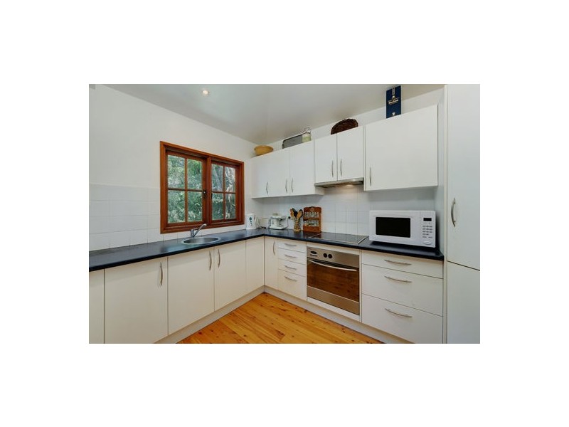 8 Baroona Street, Dangar Island NSW 2083