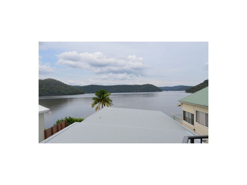 39a Point Rd, Mooney Mooney NSW 2083