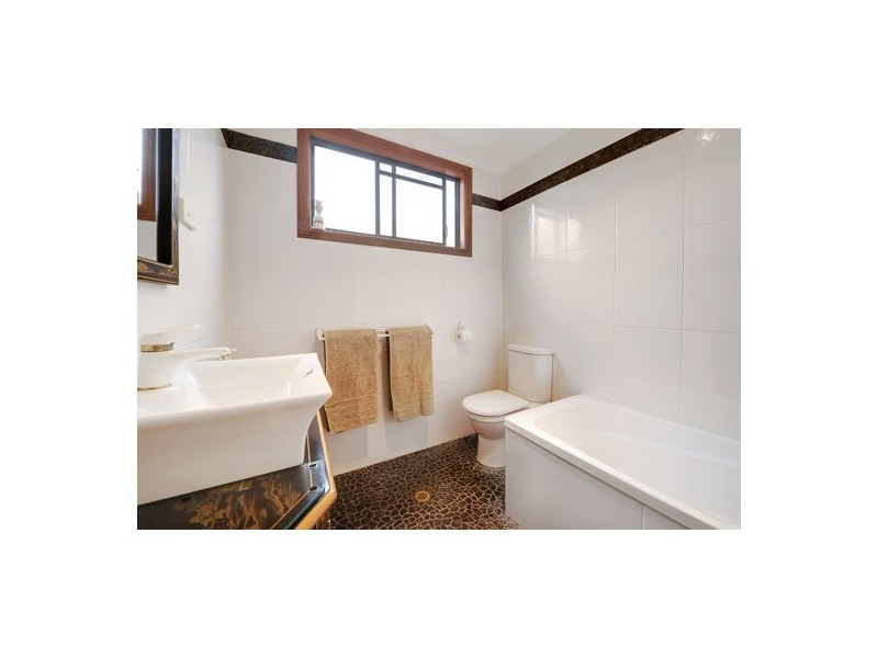 1 Point Road, Mooney Mooney NSW 2083