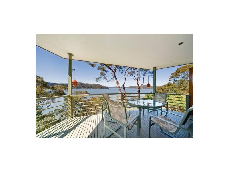 124&126 Riverview Ave, Dangar Island NSW 2083