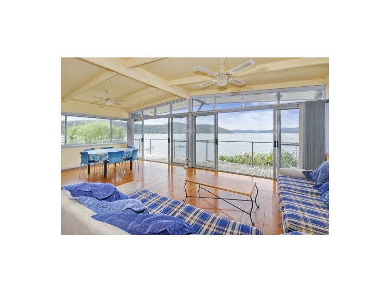 73 Grantham Cres, Dangar Island NSW 2083