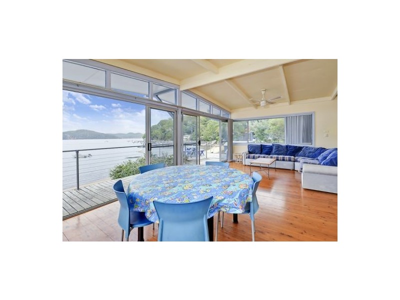 73 Grantham Cres, Dangar Island NSW 2083
