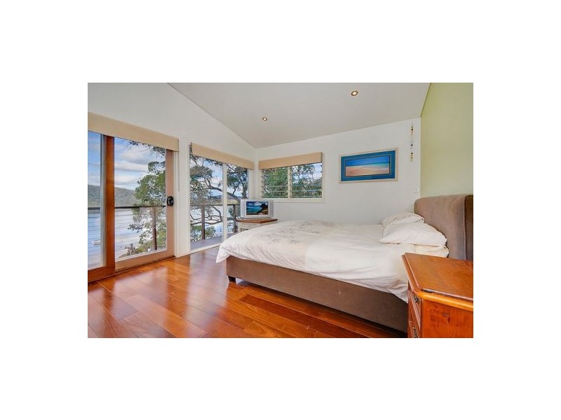 14 Milloo Pde, Brooklyn NSW 2083