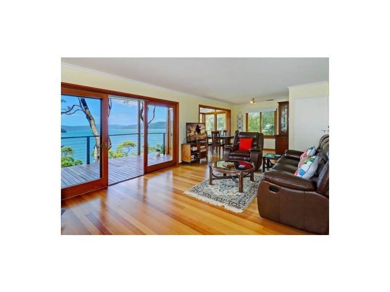 126 Riverview Ave, Dangar Island NSW 2083