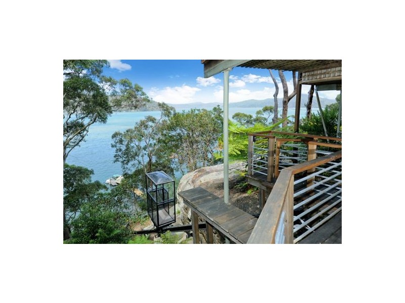 126 Riverview Ave, Dangar Island NSW 2083