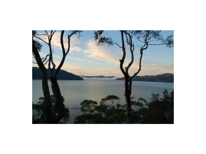 126 Riverview Ave, Dangar Island NSW 2083