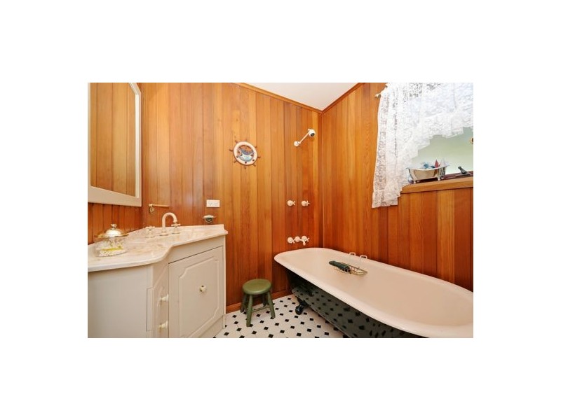 6 Milsons Passage, Milsons Passage NSW 2083