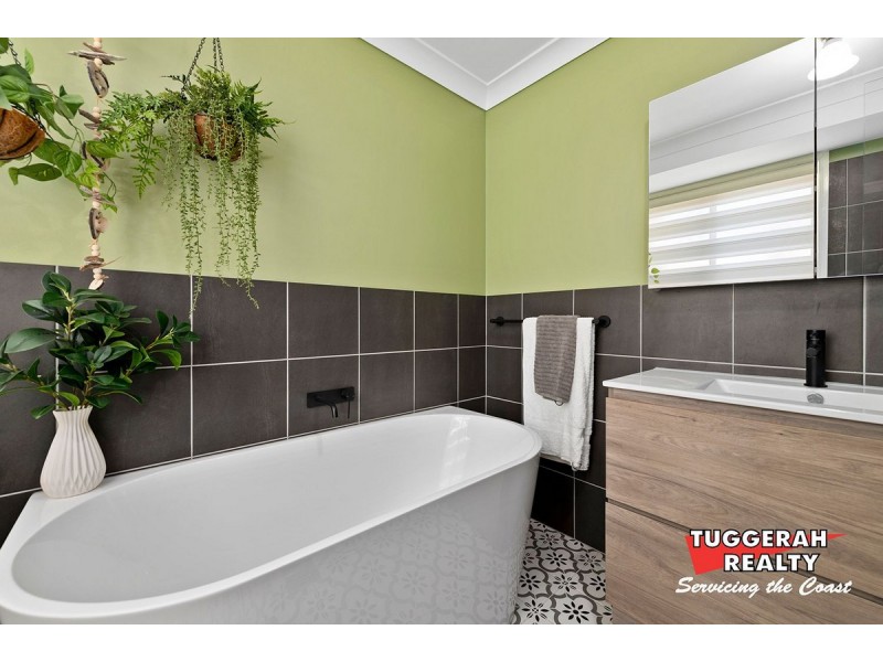 39 Burbank Drive, Tuggerah NSW 2259