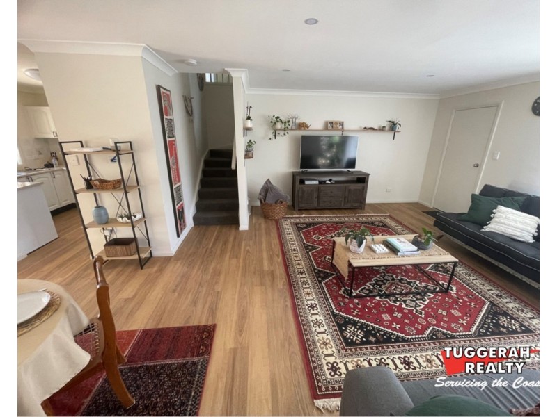 6/4 Gavenlock Road, Tuggerah NSW 2259