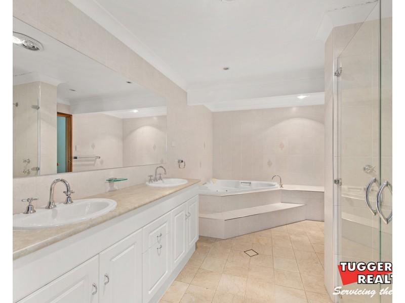 52 Rain Forest Road, Wyoming NSW 2250