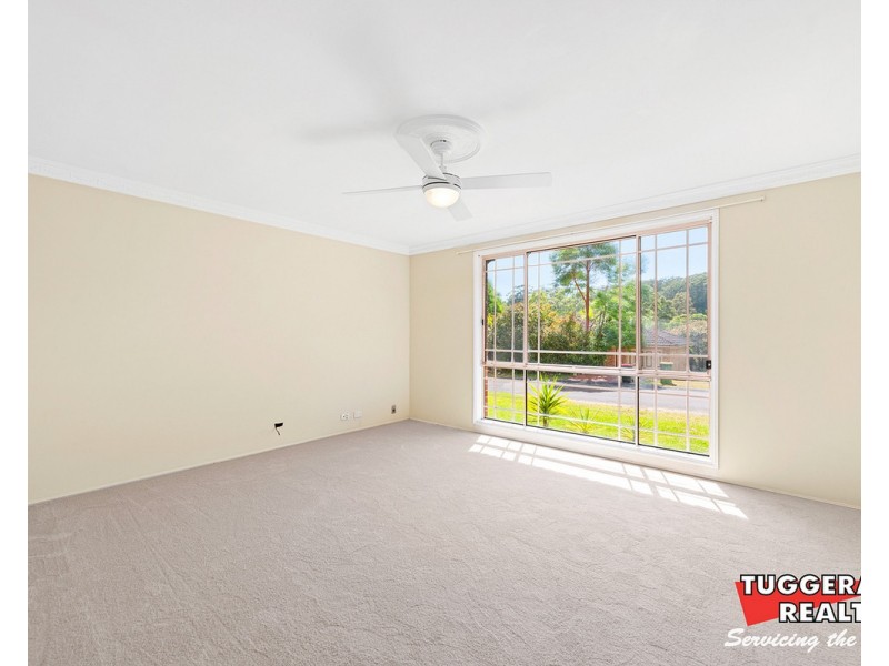 11 Windsong Place, Tuggerah NSW 2259