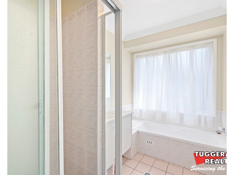 11 Windsong Place, Tuggerah NSW 2259