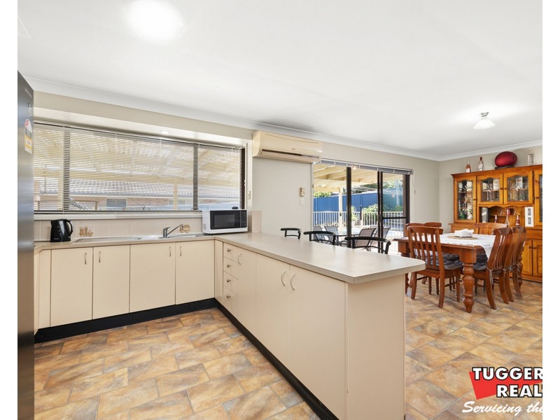21 Pendant Parade, Killarney Vale NSW 2261