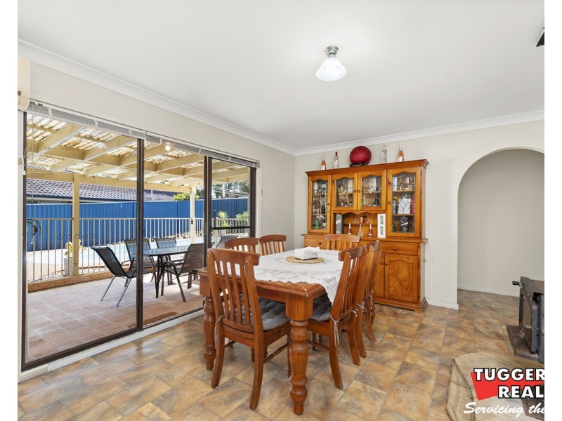 21 Pendant Parade, Killarney Vale NSW 2261